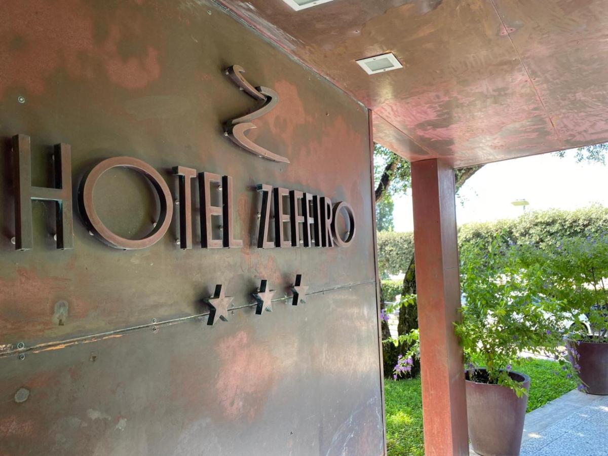 Hotel Zeffiro Sabaudia Bagian luar foto