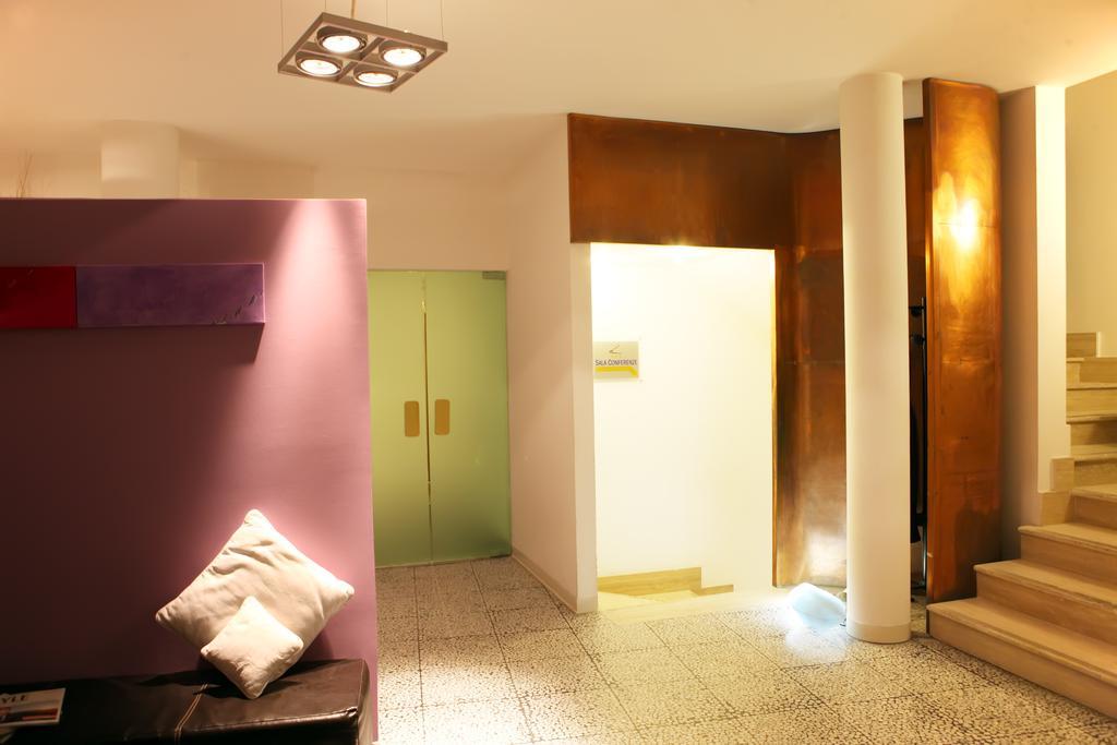 Hotel Zeffiro Sabaudia Bagian luar foto
